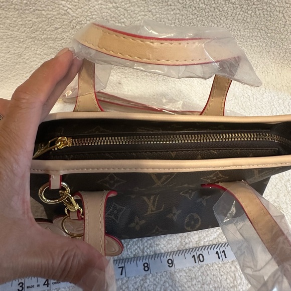 New Fashion Inspired Item (BAG) - Picture 5 of 12